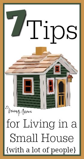 There are 10 of us living in a 3 bedroom house - here's how we make it work! | RaisingArrows.net
